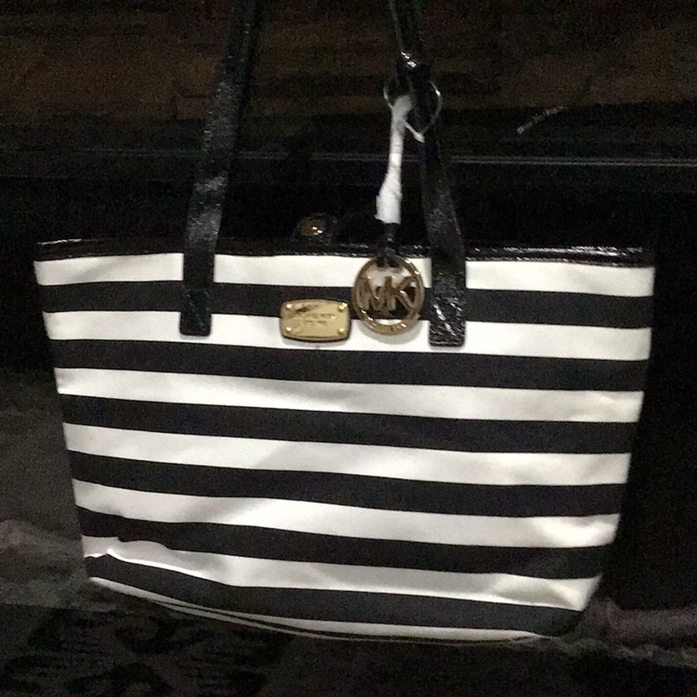 Michael kors tote